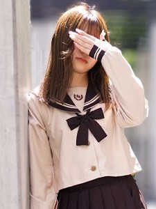 大澤みき(岩下千聡) 制服時代 〜ごっくんまでしてくれるナイスご奉仕美パイパン娘〜 大澤みき