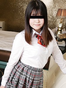  制服時代 〜制服姿が抜群にそそられる肉感ボディ〜 皆瀬好見