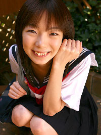 高橋順(福橋由芽) セーラー服変態プレイ(パイパンロリ