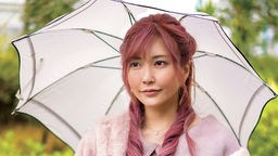  街角の綺麗でお金持ちそうな人妻さんにインタビューと偽り事務所に連れ込んで仕掛けたエロトリップでメ?ロメロにして中出し性交！　かりなさん29歳 STRIX