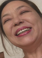 淫乱不倫妻9 / 真紀