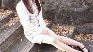 思い出し濡れするドスケベ奥さん紐ランジェリープレイで悲鳴イキ